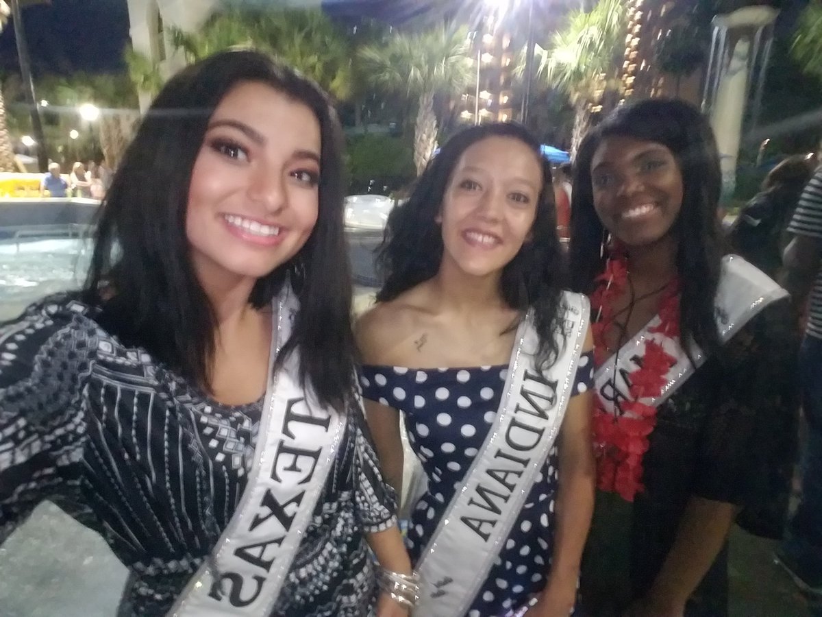 MissTeenTxUS's tweet photo. Day 1 of pageant week! 😄👑 https://t.co/TmM1PWgSFa
