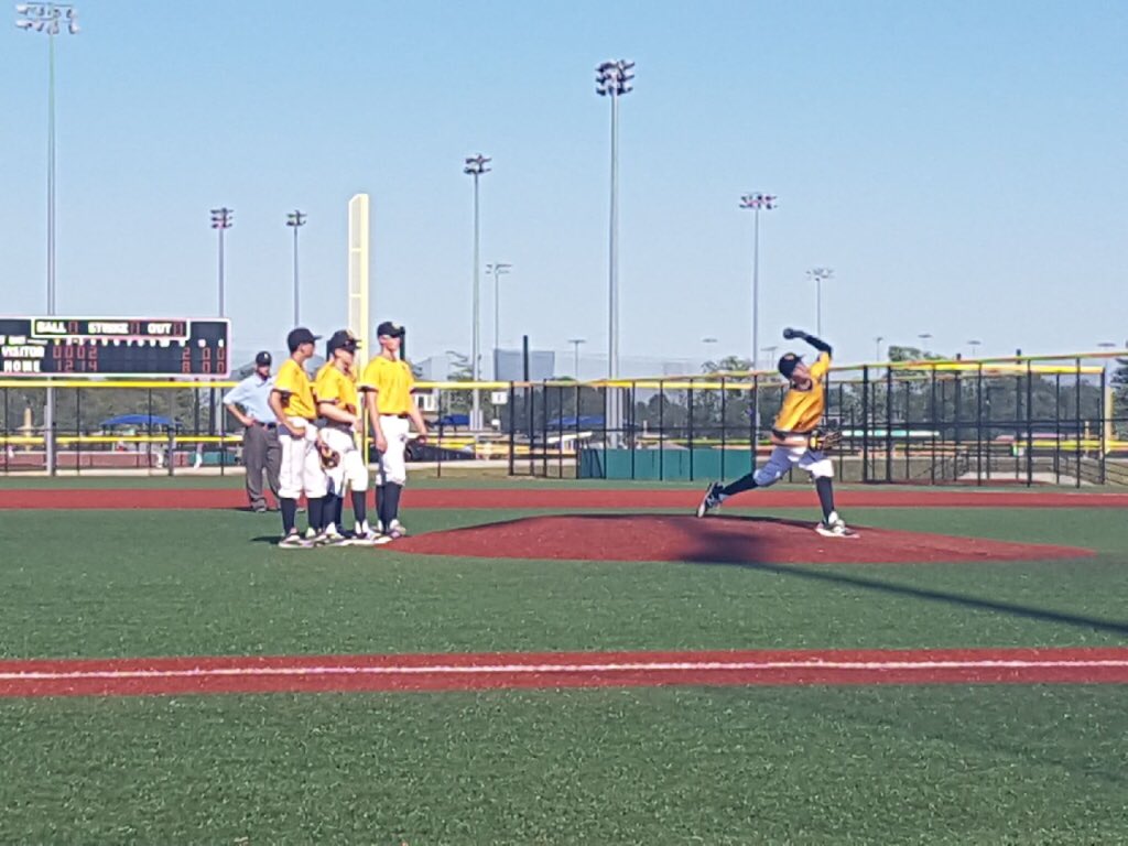 FHPirates15u's tweet photo. 14u Pirates won both pool games today to advance to the Final Bracket! Smyth and Wilkinson with two great outings on the mound. #Fhfamily https://t.co/QW4oEtN9Nu