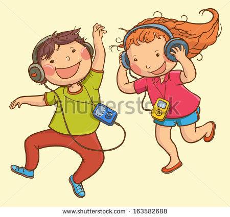 семья поет. муз инструменты для детей. школьник и дошкольник. парень и девушка. They are listening.