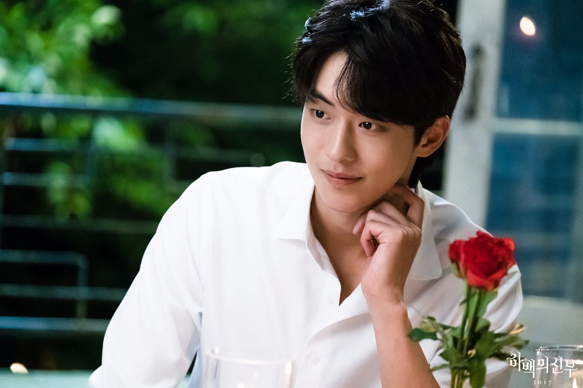 namjoohyuk_ina's tweet photo. [STREAM] #BrideOftheWaterGod every Monday - Tuesday at 10.50pm KST on tvN 💕 #NamJooHyuk 
https://t.co/pEnamatcnK
https://t.co/U0ESgwrLkX https://t.co/zfezdIzesw
