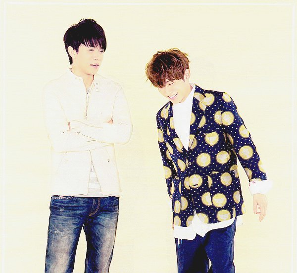 Hiikariizumii's tweet photo. ToniSen con Ken 😍😍😍😍
💚🧡💜💙
#三宅健誕生祭 #三宅健 #HBD #KenMiyake #BabyFace #Now38 #20thCentury #ComingCentury #ToniSen #KamiSen #2July1979 #2July2017 https://t.co/Xr4ifY1iXh