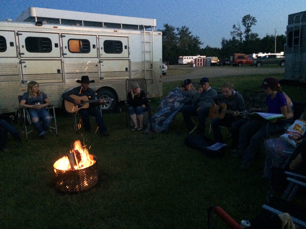 Cpra_pickupman's tweet photo. Good times singing around camp. @PonokaStampede https://t.co/99rjcU6dq3