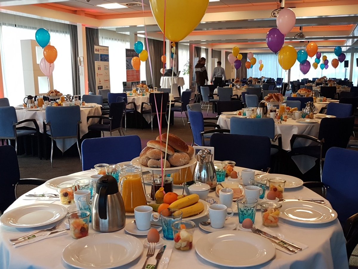 #Ondernemersontbijt Meet the #Startup verbindt traditionele #Bedrijven en #Startups @WTCEindhoven <a href="/EindhovenHotel/">HolidayInn Eindhoven</a> <a href="/WTCEZs/">WTC·E Zakensociëteit</a>  <a href="/WTCEYP/">WTCE Young Prof.</a>