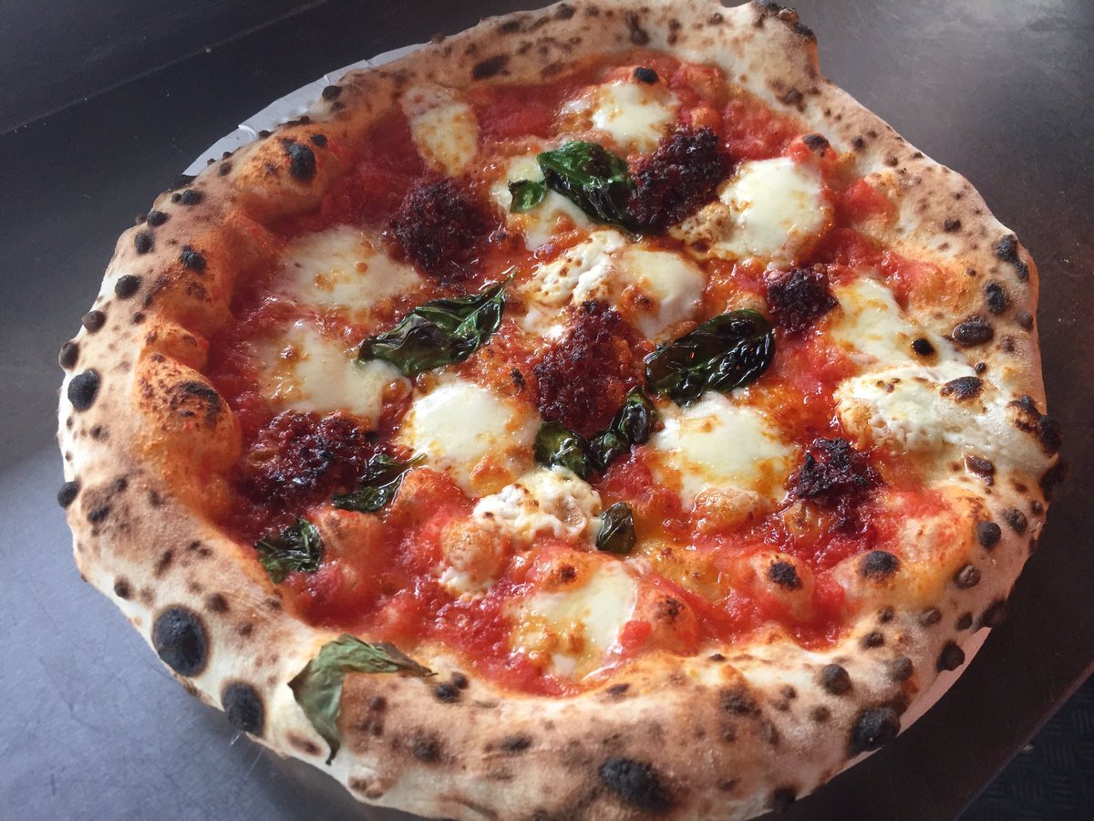 LeedsIndieFood's tweet image. Follow + RT to win:

5X FOOD (Meal from every trader)
5X BEER (Ace @NorthBrewCo beers)

at #EatNorth THIS FRI 7/7!

facebook.com/events/1023166…