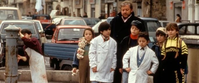 sedicotaranto's tweet photo. Ciao #PaoloVillaggio! Ti ricorderemo con uno dei più bei film girati a #Taranto:  
 https://t.co/uEZfkE1xyM #rip https://t.co/M2b20ryPib