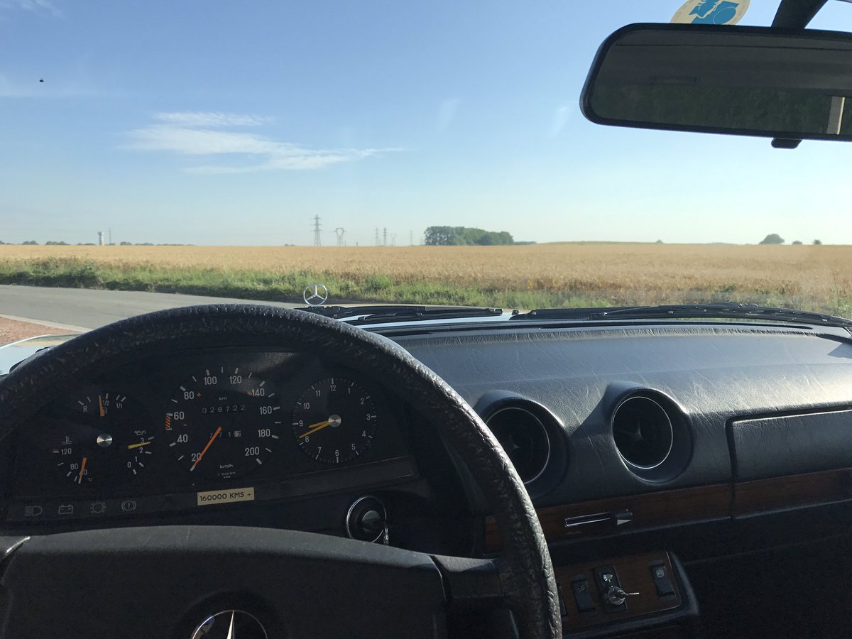Rhameau's tweet photo. monday morning... Let's go to work... In my #Mercedes #w123 230ce 👍 Enjoy https://t.co/J52Vaw2G7P
