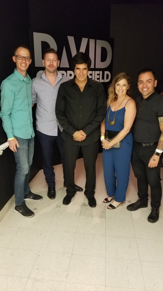 joshstern's tweet photo. @D_Copperfield awesome show tonight David!! I still can't get over the UFO! https://t.co/9qtpljSbET