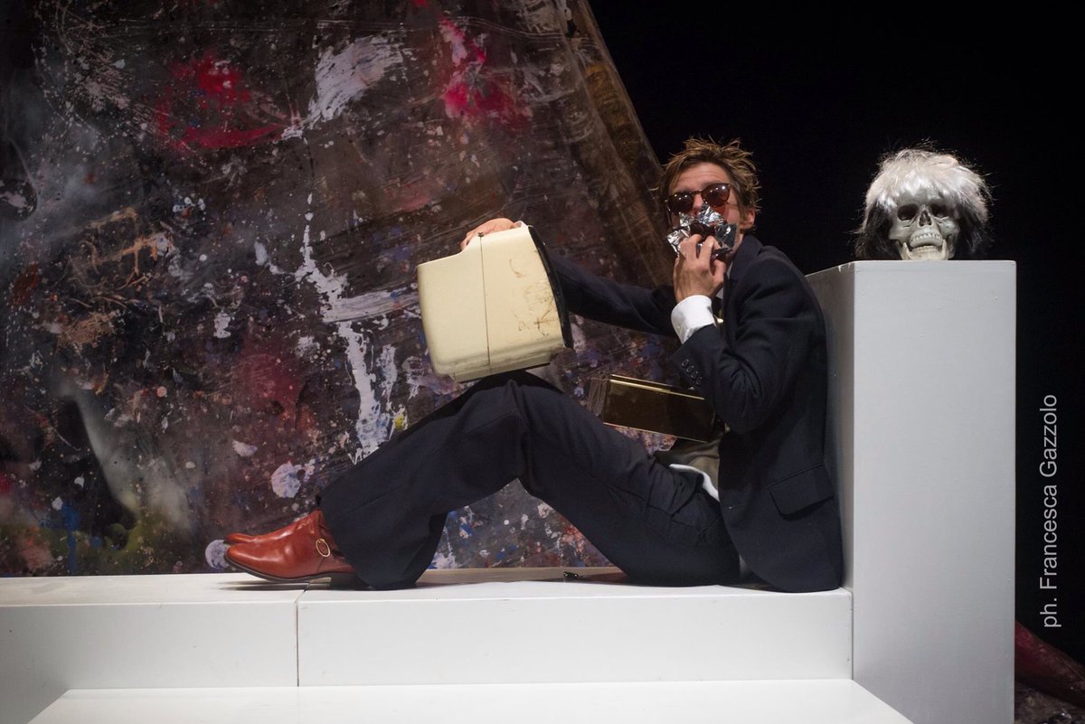 laura_sicignano's tweet photo. Andy Warhol Superstar #TeatroCargo #TeatrodellaTosse /abbiamo superdebuttato https://t.co/aTWSc5M6Nb