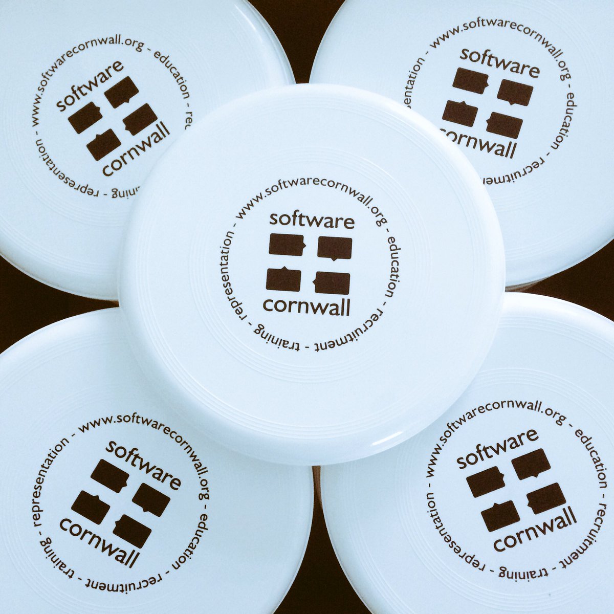 TechCornwall_'s tweet image. We&apos;re excited to be flying the flag for Cornwall&apos;s Tech Community @Agileonthebeach  this week with our new frisbees! #agileotb #kernowtech