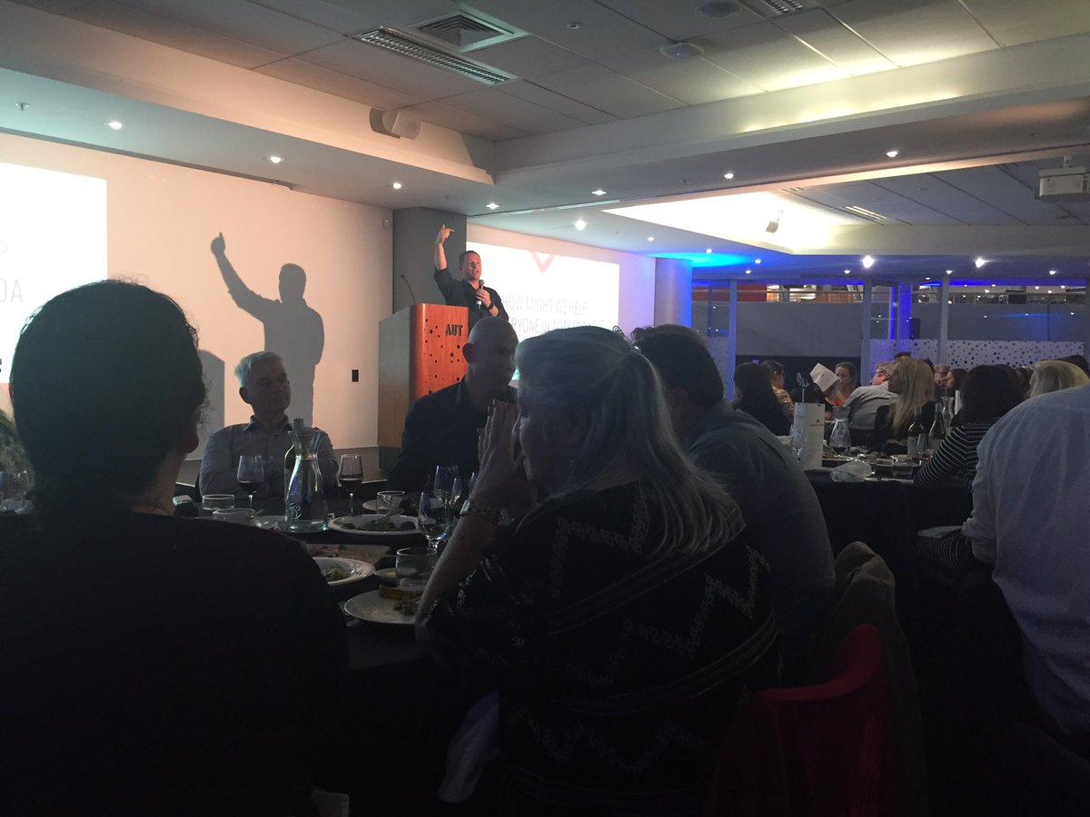 xeroette's tweet photo. #DWD2017 @LeadershipNZ Dave Wild "I go to strategy sessions where companies say we're customer centric yet there are no customers in sight" https://t.co/4MviUSbjNv