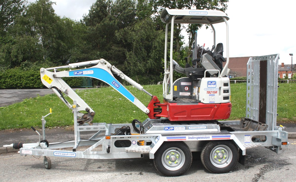 pjphire's tweet photo. PJP are excited to announce we are suppliers of the new #Digadoc trailer! For more info please contact us 0161 959 0000 / hire@pjpuk.com https://t.co/24FsLPwhms