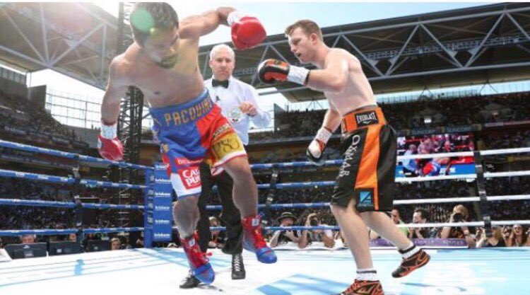 They breed the school teachers tough in Brisbane! 
What an amazing fight!!