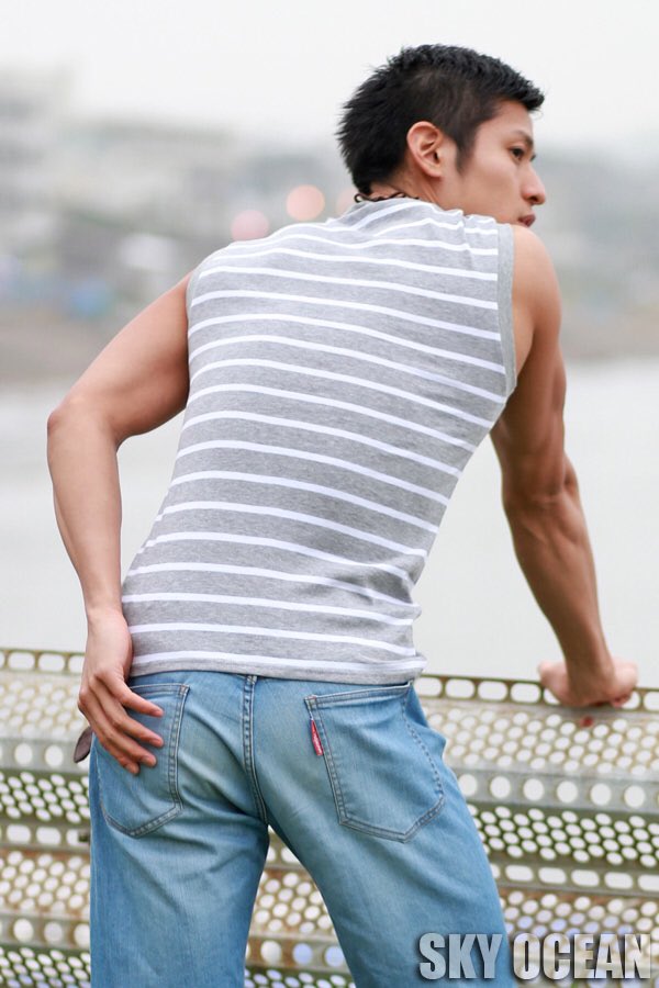 メンズファッションsky Ocean בטוויטר 胸元のワッペンが印象的なボーダーノースリーブ 鍛えた腕をさり気なく魅せながら暑い夏を爽やかに演出してください Skyocean スカイオーシャン メンズファッション 筋肉 筋トレ トレーニング ジム Npcj メンズ