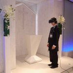 本人がいいならそれでいい？一人ぼっちのVR結婚式の様子がこれ!