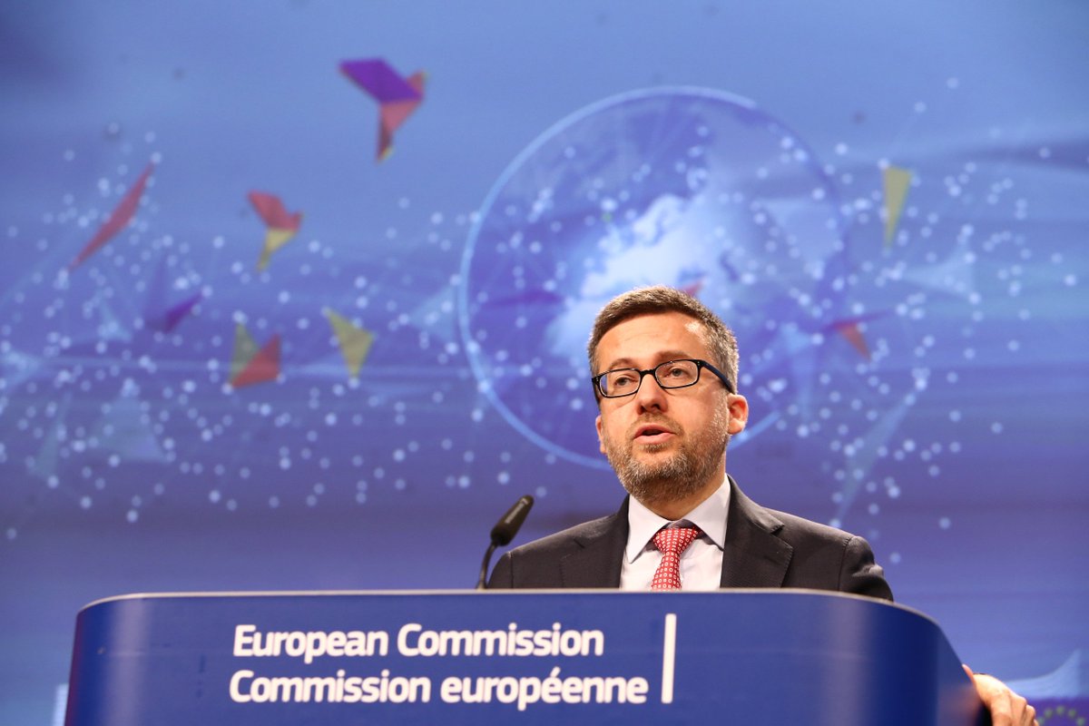 European Commission (@eu_commission) on Twitter photo "Without science and innovation, there is no growth and there are no jobs." <a href="/Moedas/">Carlos Moedas</a> #H2020Future "Without science and innovation, there is no growth and there are no jobs." <a href="/Moedas/">Carlos Moedas</a> #H2020Future