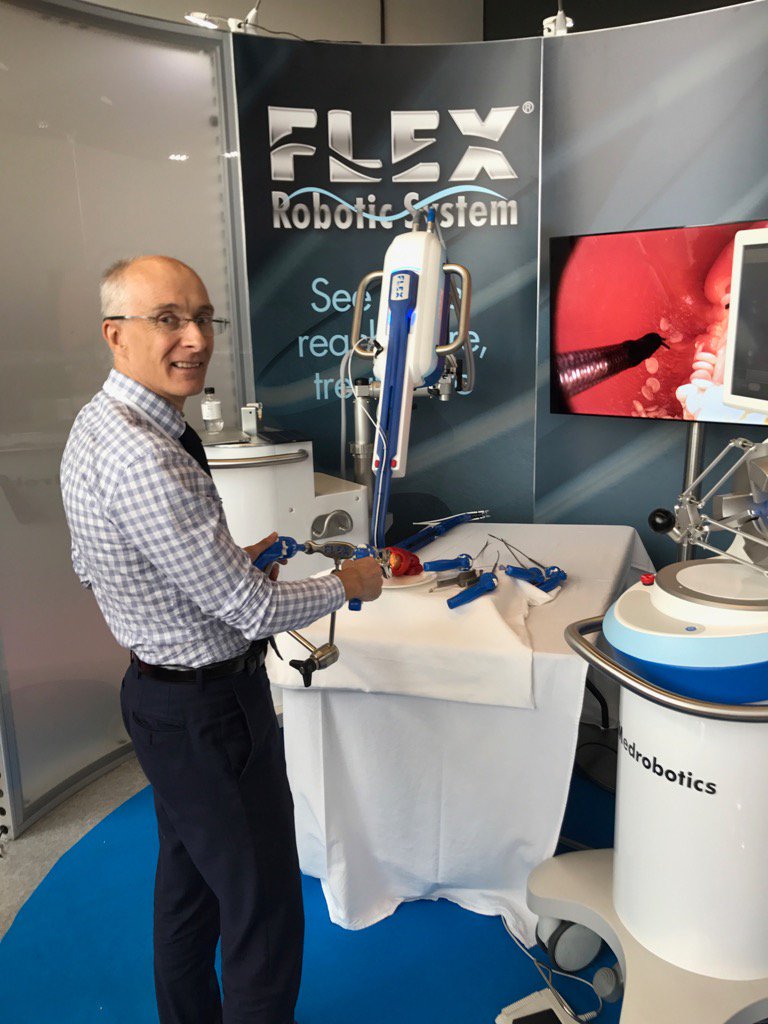 voice_prof's tweet image. Stunning flexible robotics. Can transform laryngeal surgery. No tremor 180 deg Now please! #medrobotics @Laryngology