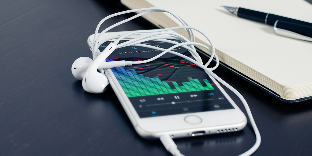 mlexclusive's tweet photo. US seeks to intervene in #Apple's court challenge of EU #tax probe. By @lewis_crofts &amp; 
@NewmanMLex . https://t.co/c9z6GZxjwa https://t.co/3jdkqFApIs