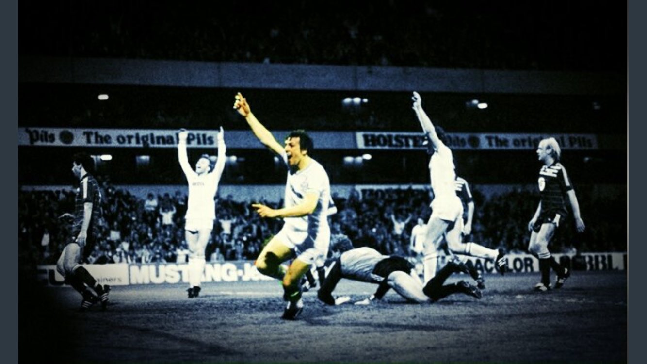 Happy Birthday Spurs Legend Graham Roberts \"I would run through brick walls for Spurs\" 