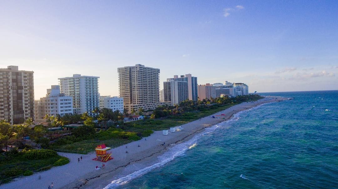 MiamiBeachPages's tweet photo. Summertime ☀️ Miami Beach, Florida #MiamiBeach via: @Kpulido315 https://t.co/A3oJ91ONX8