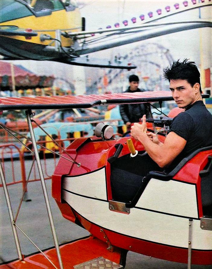 Happy 55th birthday to Tom Cruise! 
(photo: Herb Ritts) 