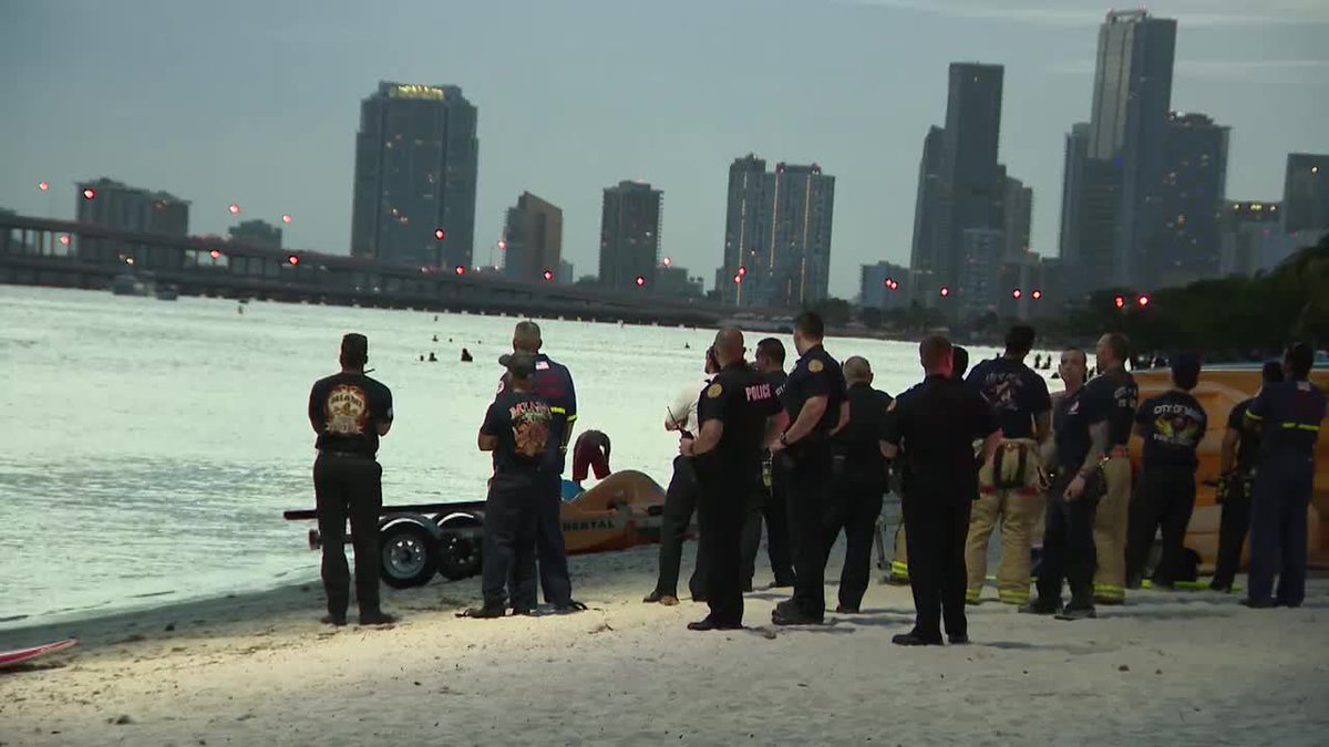 Paddleboarder found dead at Hobie Beach bit.ly/2tHDN0Z https://t.co/kSoJWpDSWw