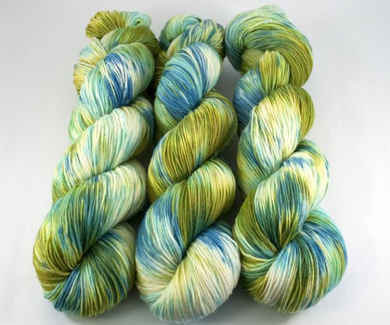 TheFoldCIC's tweet photo. Artist's Palette Yarns by @Spinniet is our #studiooftheweek. Check out some of her amazing #hand #dyed #yarns and #fibres. Studio 4 @TheFold https://t.co/iHnV7X8plo