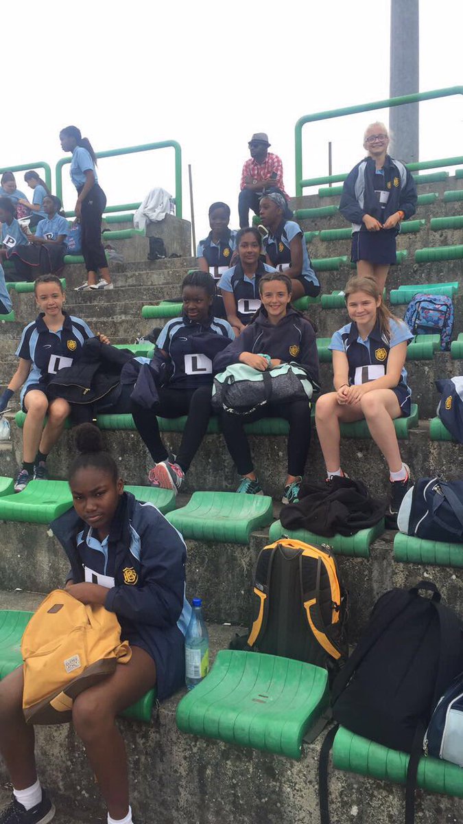 BlackheathSport's tweet photo. Lots of events taking place at the Greenwich Schools Athletics Champs today. #athletics #participation #resilience #pbs https://t.co/eOQqLNi9s4