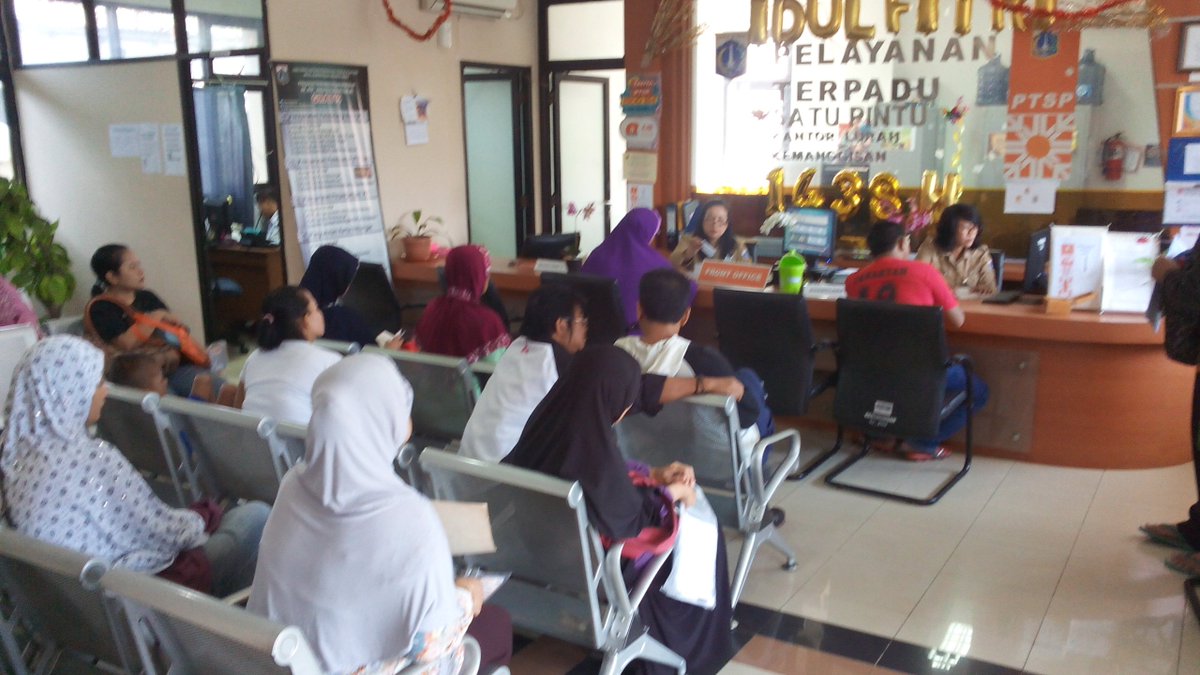 ptspkemanggisan's tweet image. Luar biasa hari pertama kerja pelayanan 200 orang