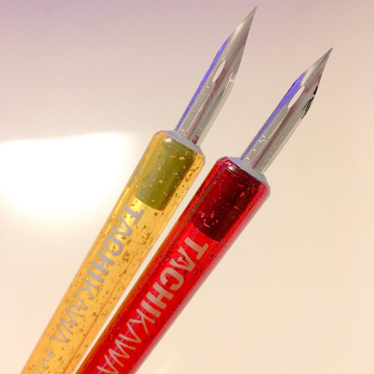 杏堂まい 連載中 やっっっとgペンがぐらつかないペン軸に出会った感 見た目もかわいいし最高