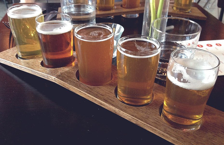 Come taste the #LACraftBeer Rainbow! Mon &amp; Tues are your chances to take flight w a taste of 5 different beers from LA’s #CraftsmanBrewing