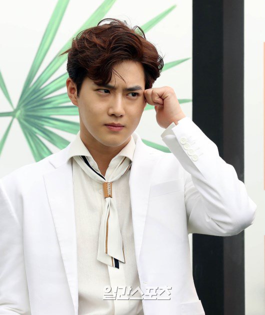 DE-9nnmVwAARRyz.jpg:large