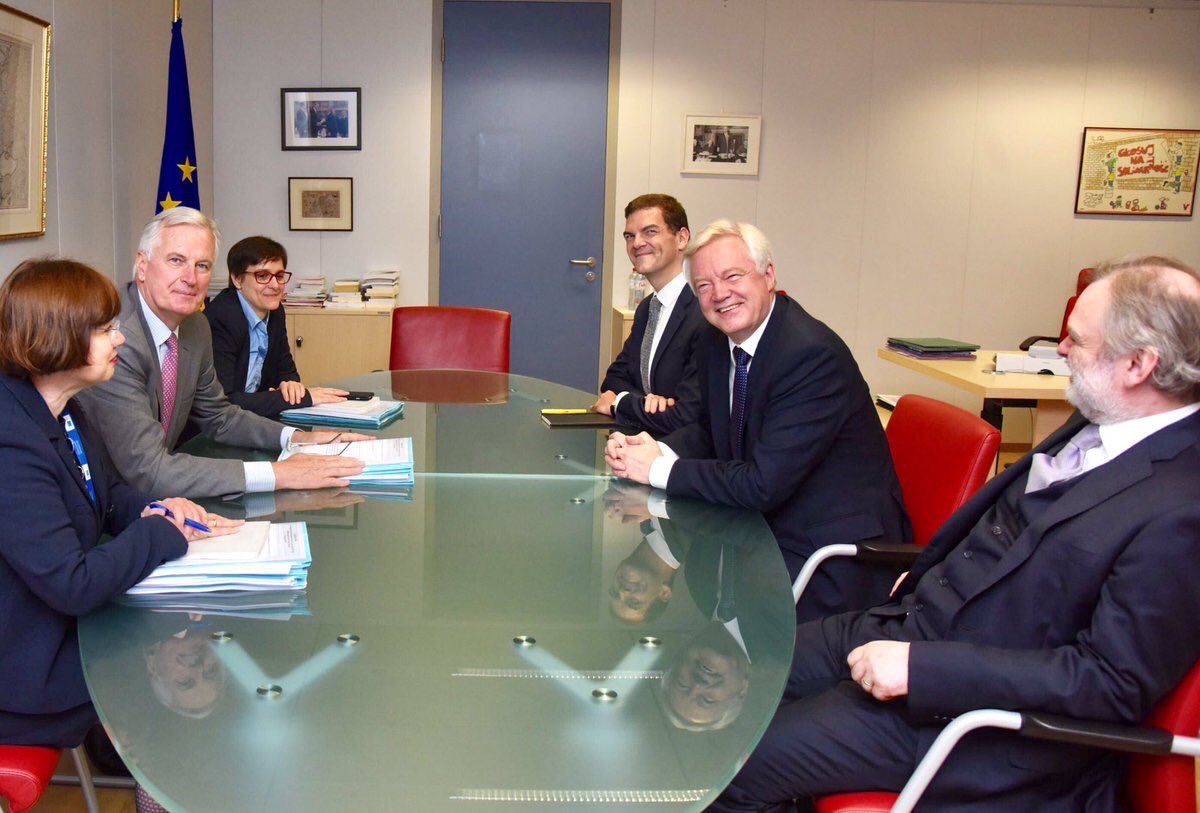 fornagainst's tweet image. #noteless #paperless #witless #dickless #clueless grinning arrogant buffoons #DavidDavis