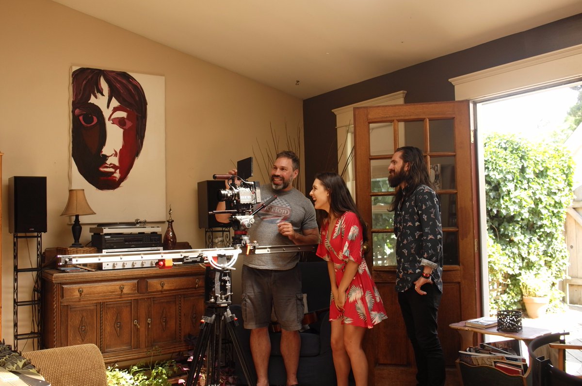 PeliculaFilms's tweet photo. Making Music Video #music #filming #MusicVideo #Vancouver #musicday #Filmmaker #vancouvermusician #musicbang #makingmusicvideo https://t.co/j711nIKky4