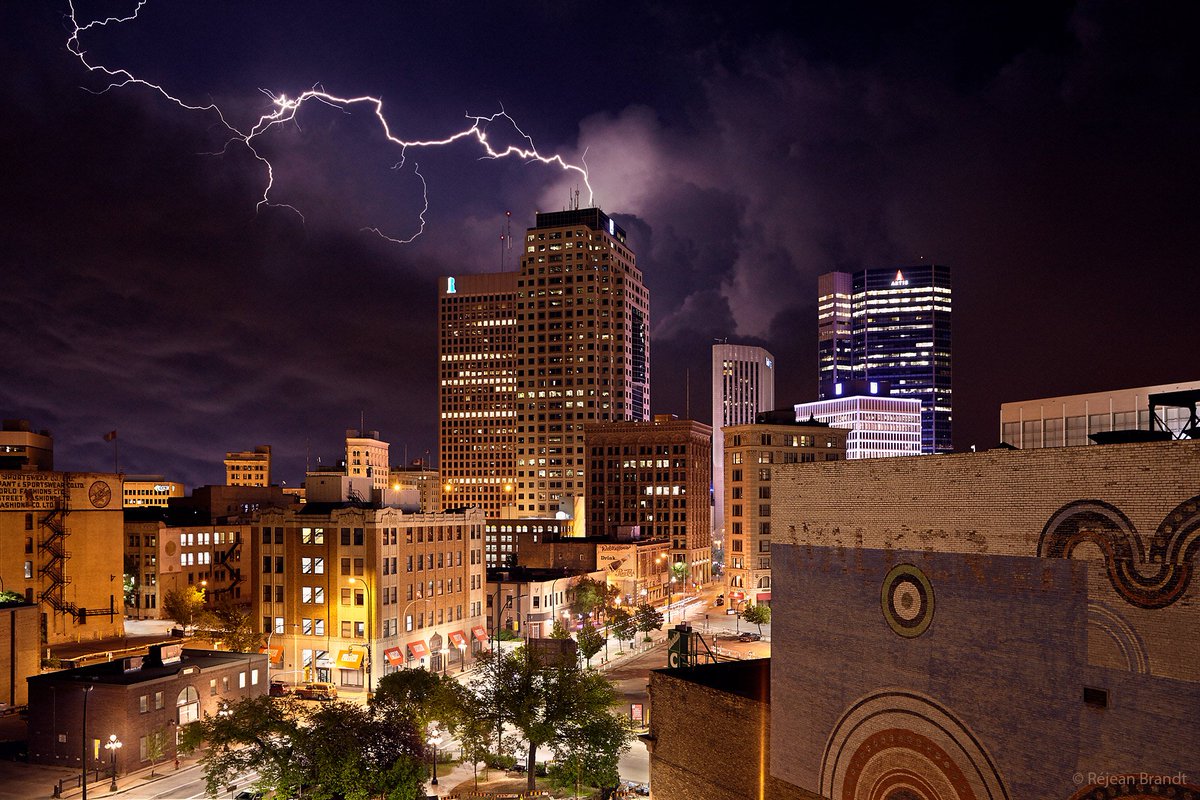 RejeanLandscape's tweet photo. How about a #Winnipeg storm to start your week? Prints: https://t.co/7XapIwVPnA 
#exploremb #exchangedistrict #lightning #mbstorm https://t.co/wnqHcbJCye