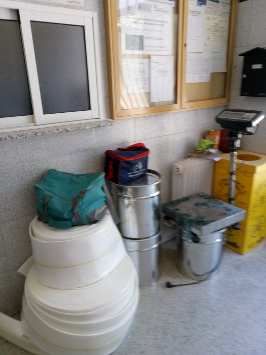 ColegioVedrunaV's tweet photo. @VedrunaEA1826 renovarse, reinventarse, restaurarse...todo eso y mucho más #somosvedruna https://t.co/1f4OsqFnQM