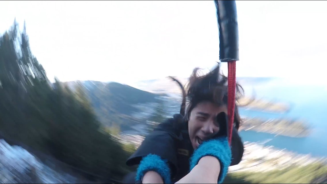 kristinajoveres's tweet photo. So naghahanap akong magandang picture nung nagbungy jump ako... kaso wala talaga HAHAHA 😭😭😭 https://t.co/Kuoz0WIjx5