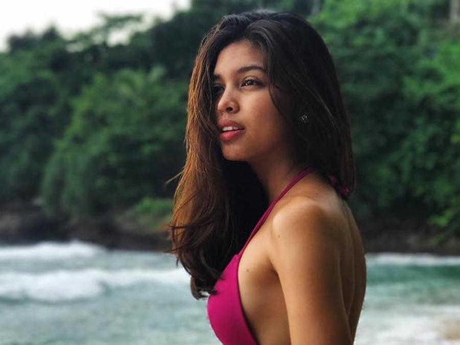 gmanetwork's tweet photo. Maine Mendoza posts another bikini photo up on Instagram! LOOK: https://t.co/Y8aAePbxFB https://t.co/kuGtmg8sQu