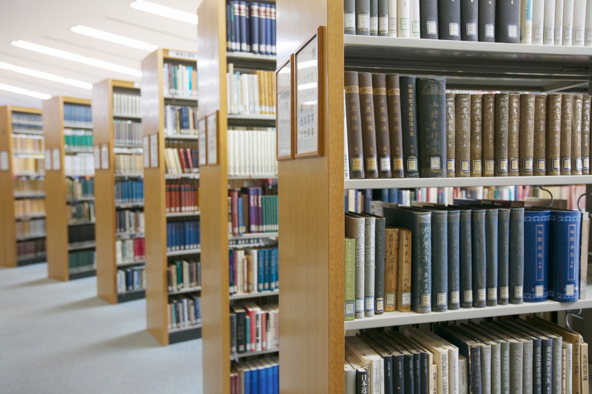 県立広島大学 On Twitter お知らせ 広島キャンパス図書館 では 大学院生 学部生による学修支援アドバイザーがみなさんの学修をサポートします 申込方法など 詳しくは図書館hpおよびカウンターまで Https T Co Pe8qzuy1re