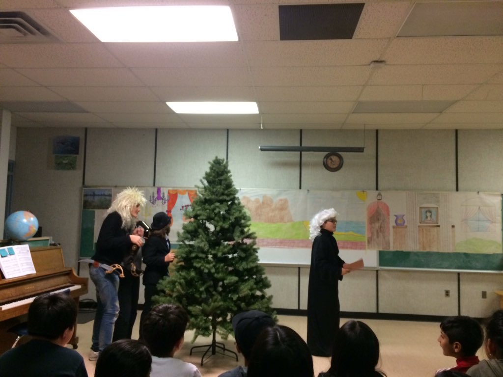 toontybie's tweet photo. Shakespeare's Twelfth Night happening now at Berkshire MACC #surreychallenge #SD36Learn https://t.co/aVWCW9lDA1
