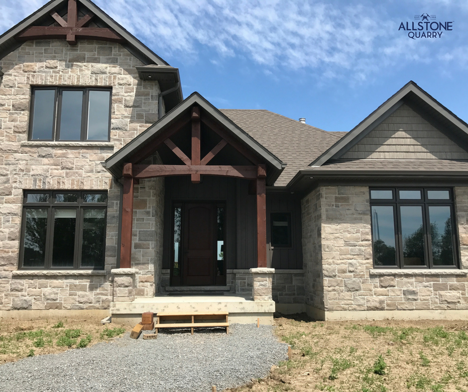 New build in Caledon using Harvard Modular brick from Brickcraft and Variegated stone.

#Allstone