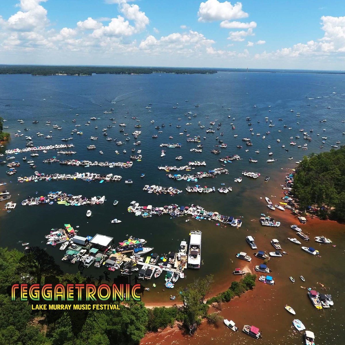 ReggaetronicSC's tweet photo. #Reggaetronic 2017 https://t.co/IwUBzUkCUD