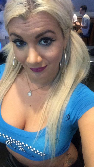 Angel eyes Devil's smile 😇😈💋 https://t.co/btaqwhpmOo