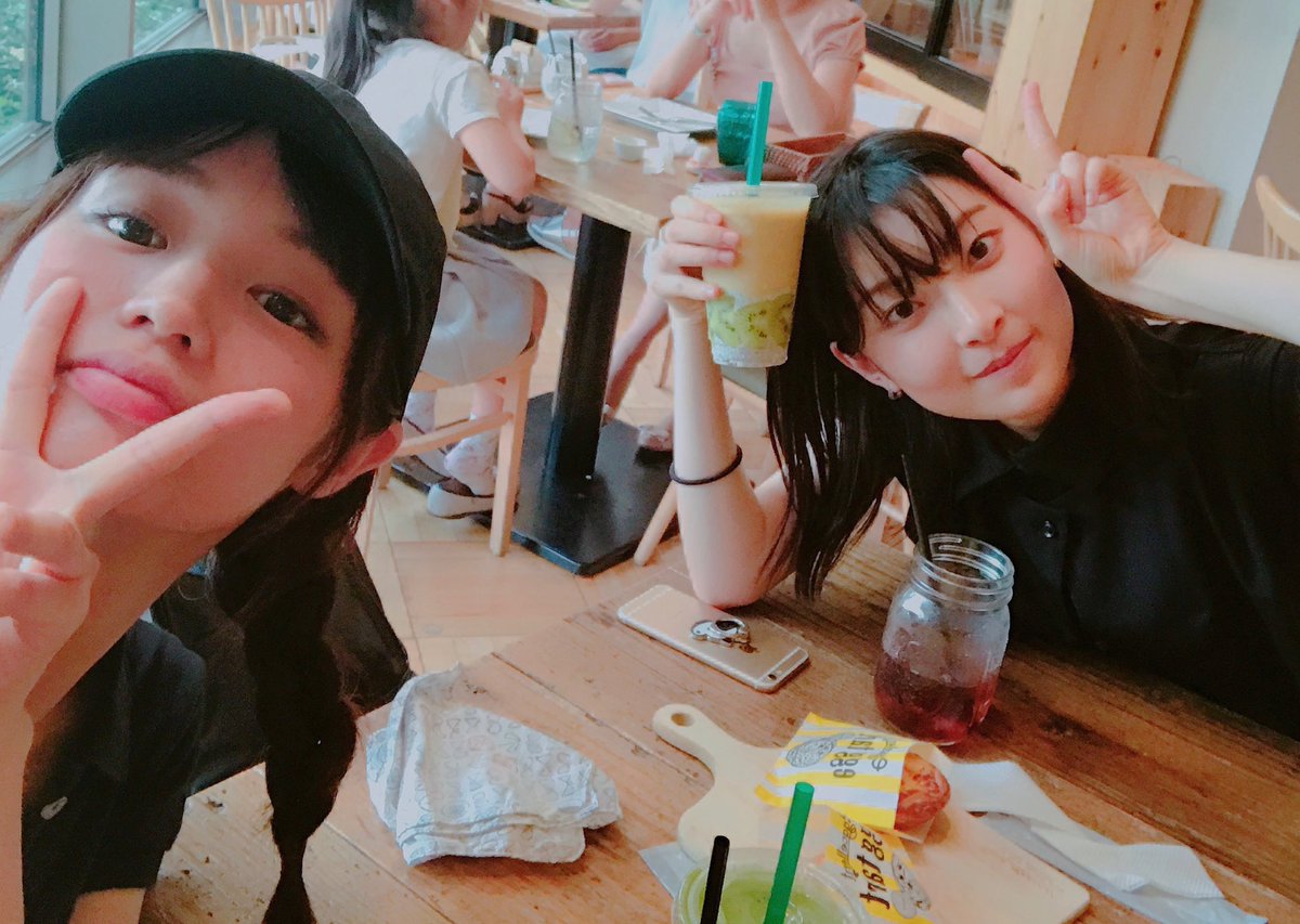 Kuma ビクター歌うま3人娘 いつも仲良しで嬉しいです 次の3人一緒の対バンライブ 番組出演はいつでしょうか みんなで話していた大阪城 ホール やりましょう 大原櫻子 家入レオ 藤原さくら ビクター3人娘 ビクターロック祭り