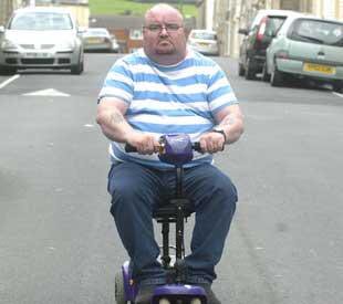 StraightBoxing's tweet image. Abraham appears to have cashed out on this fight that will surely smash all PPV records as he leaves the venue in style #EubankAbraham