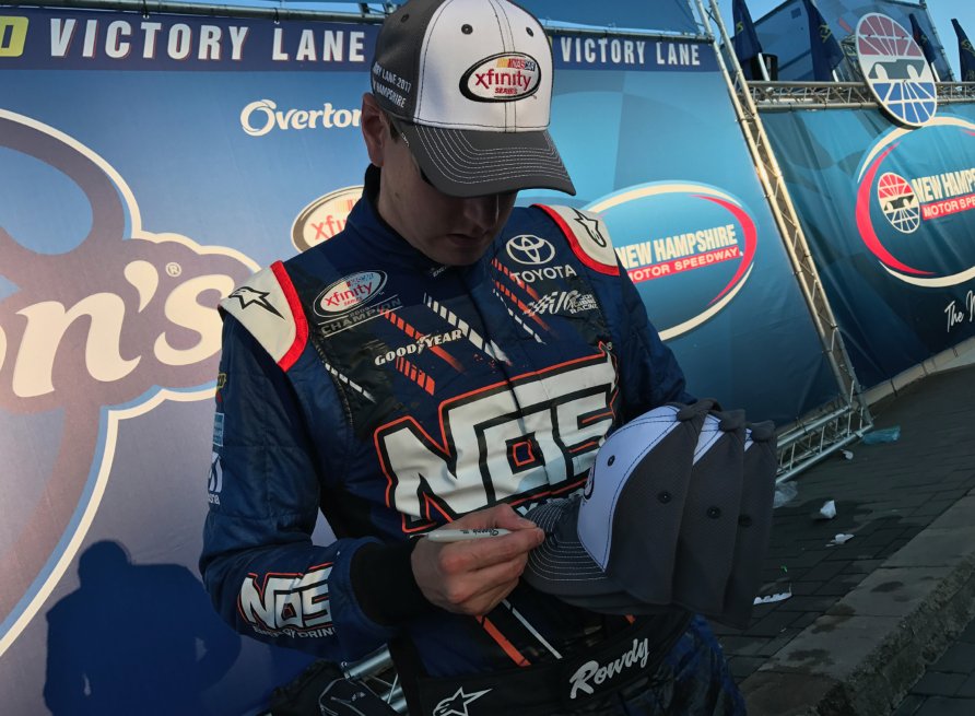 XfinityRacing's tweet photo. RT for your chance to WIN a signed #XFINITYSeries @KyleBusch hat! #VLSweepstakes Ends 11:59pmET 7/16 Rules https://t.co/0gZwczoyW9 https://t.co/C3XBX2RkdK