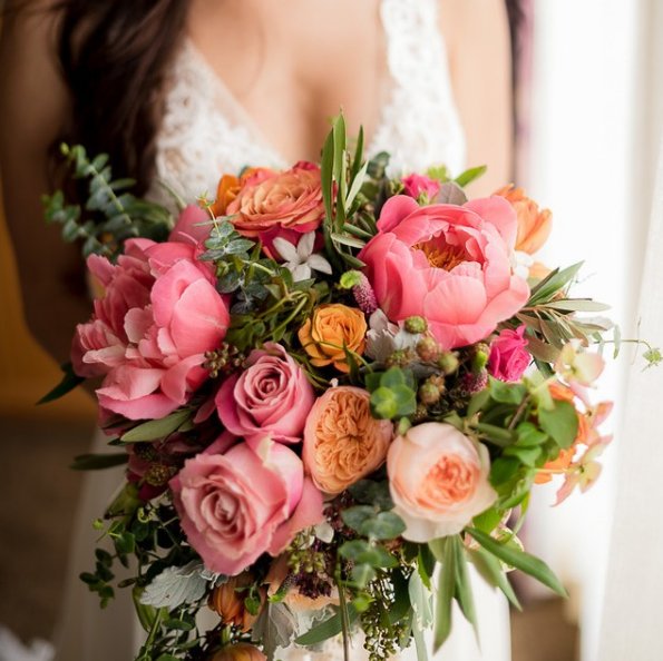 InsideWeddings's tweet image. Bright blooms for a summer wedding! @HiddenGarden (Lin &amp;amp; Jirsa Photography)