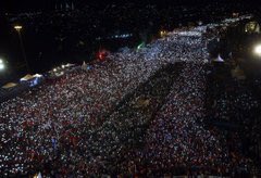 Muarriff's tweet image. Maşallah Barekallah 
Biriz Beraberiz Tek Yüreğiz 
🇹🇷🇹🇷🇹🇷🇹🇷🇹🇷🇹🇷🇹🇷
 #15TemmuzdaNöbetteyiz 
#UnutmadikUnutturmayacagiz #DarbeyiSusturanSelalar