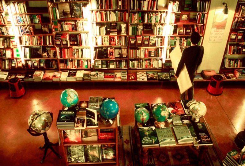 Paraíso para viajeros. Librería Altaïr  en #Barcelona
guiadebcn.com/libros/libreri…