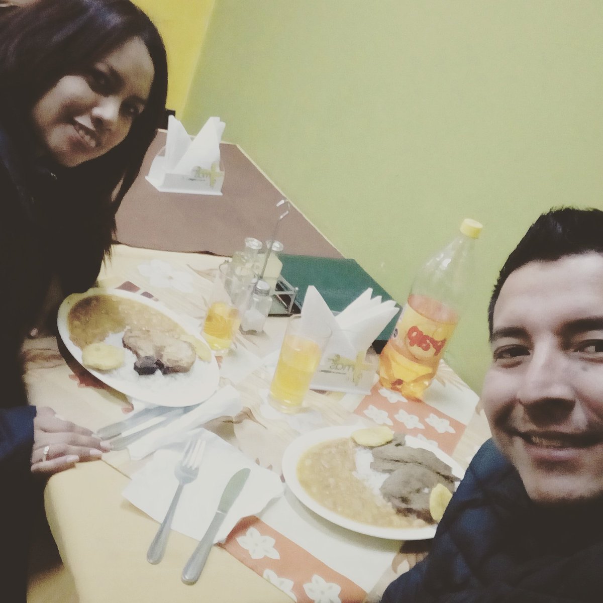Dafrank015P's tweet photo. Compartiendo con mi Amor... 😘😘 https://t.co/cyfPGbmGDN