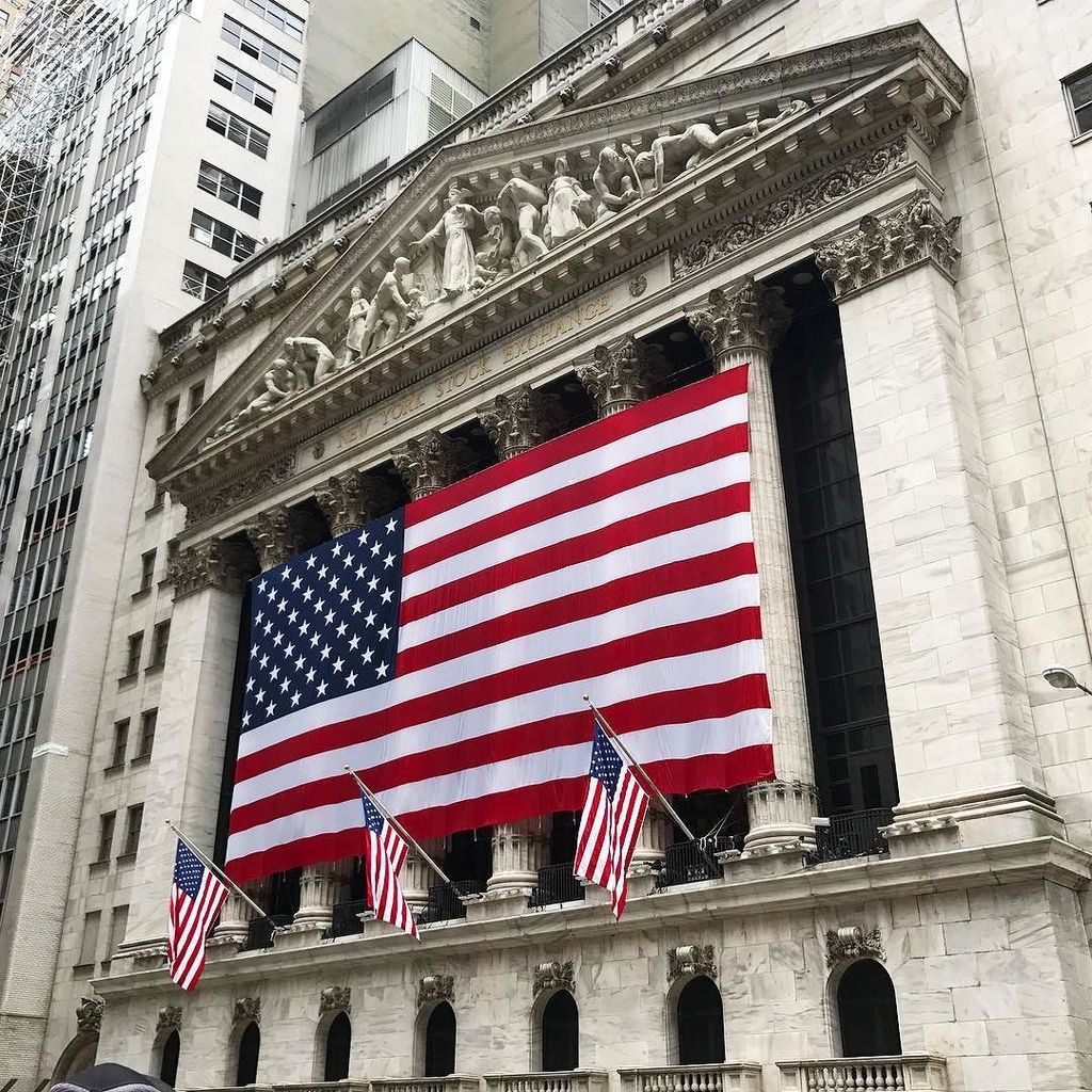 MiriamFavro's tweet photo. ❤️💪🇺🇸
.
.
.
#flag #america #usa #4thofjuly #ny #nyc #iloveny #newyork #blue #trip #holiday #starsandstripes #photo… https://t.co/Ht1rsnLVnv https://t.co/d1vdcjQCkb